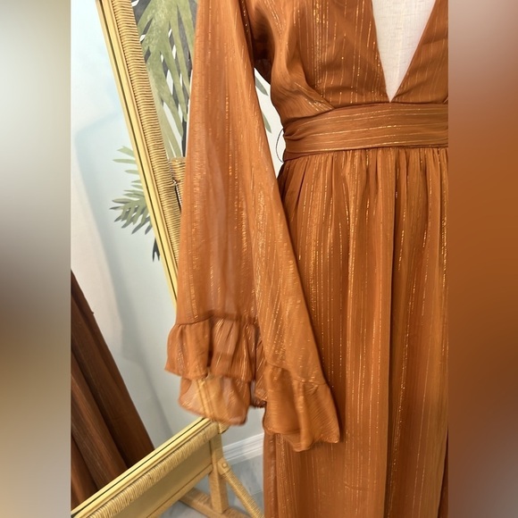NWT,SHOWPO.,DANGEROUS WOMAN MAXI DRESS - PLUNGE THIGH SPLIT DRESS IN RUST,SIZE 6 - Picture 11 of 16